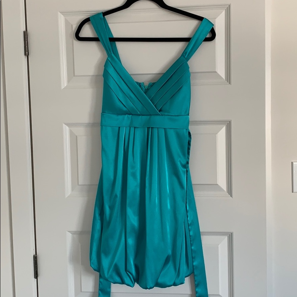 Elegant turquoise dress